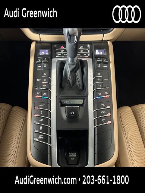 Used 2021 Porsche Macan GTS AWD/4WD image 28