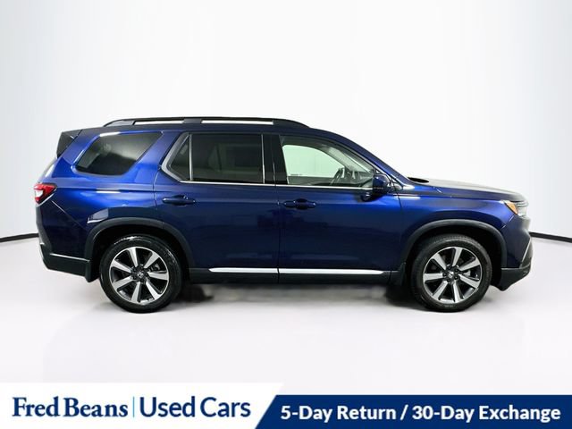 Used 2024 Honda Pilot Touring image 11