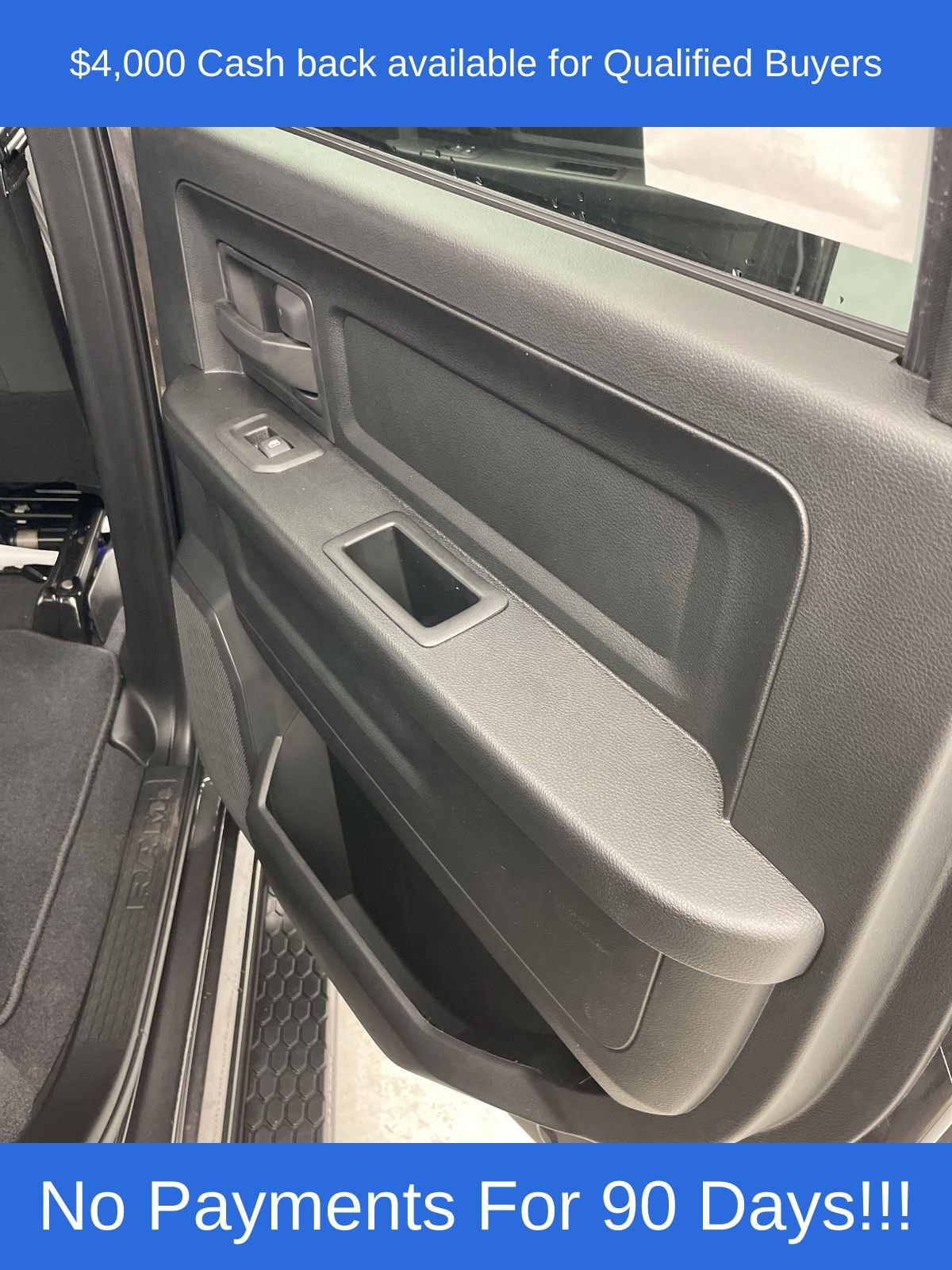 New 2025 RAM 2500 Tradesman image 32