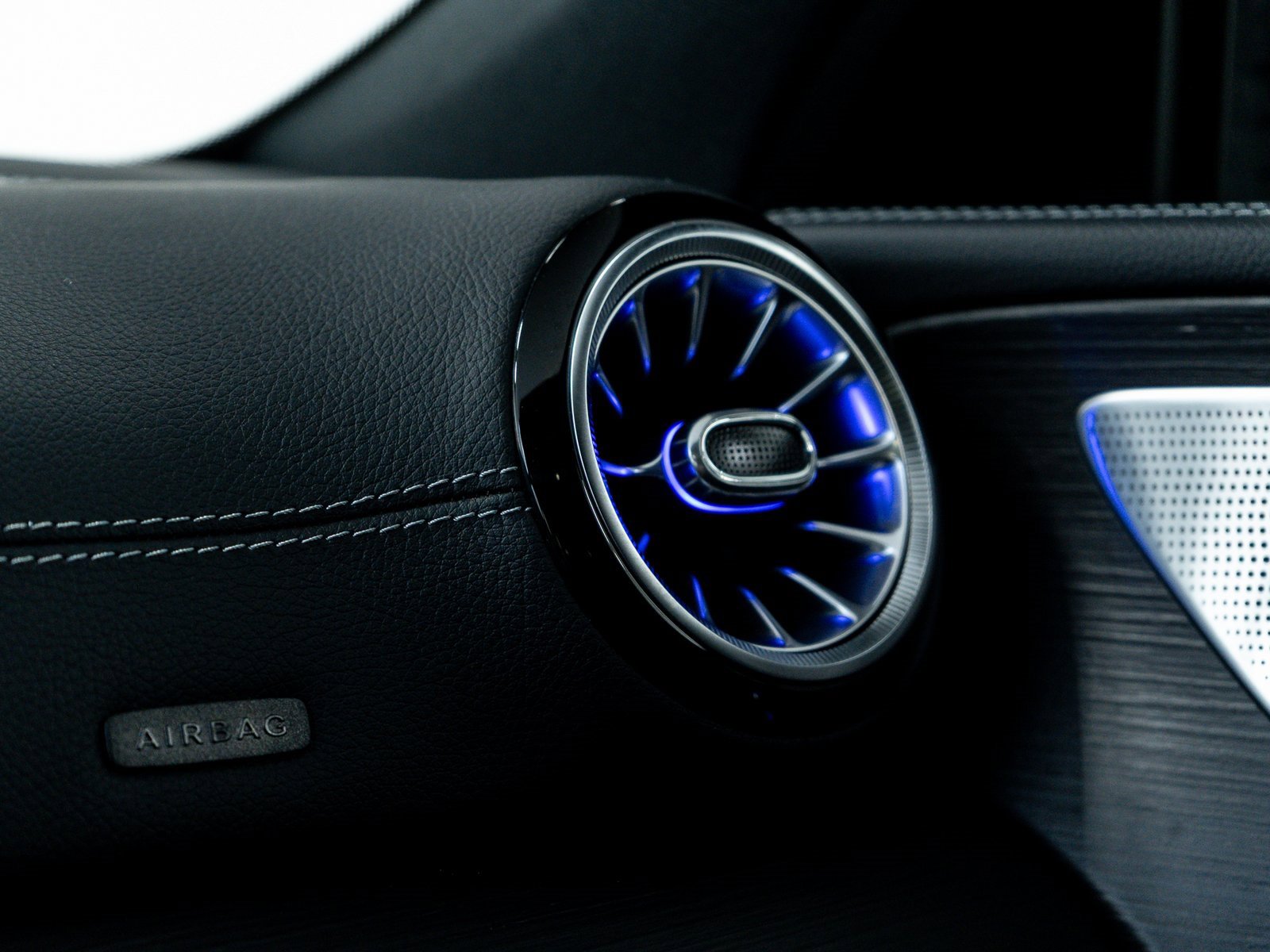 Used 2023 Mercedes-Benz AMG GT 63 w/ Driver Assistance Package image 41