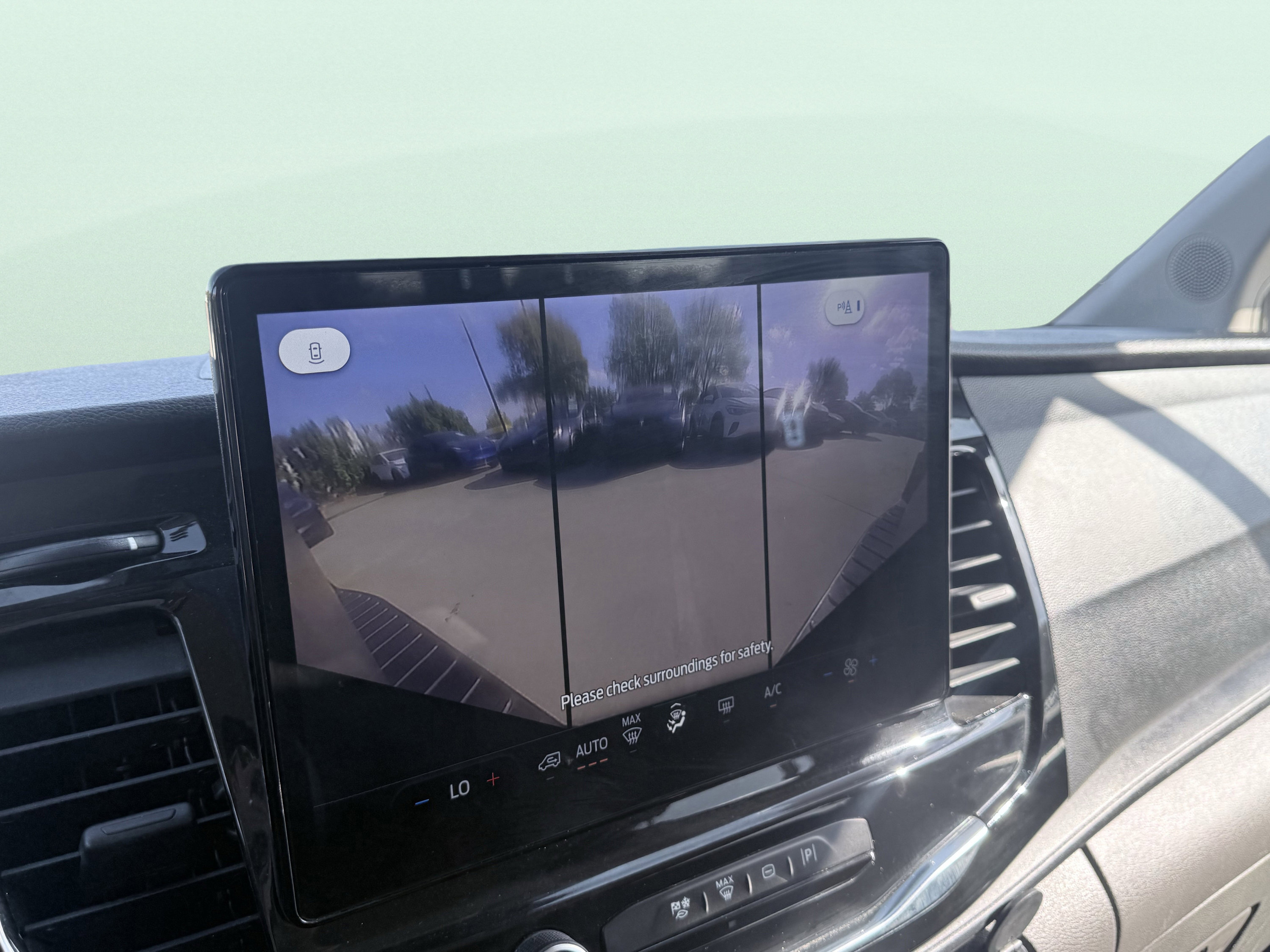 Used 2023 Ford Transit 350 XLT image 50