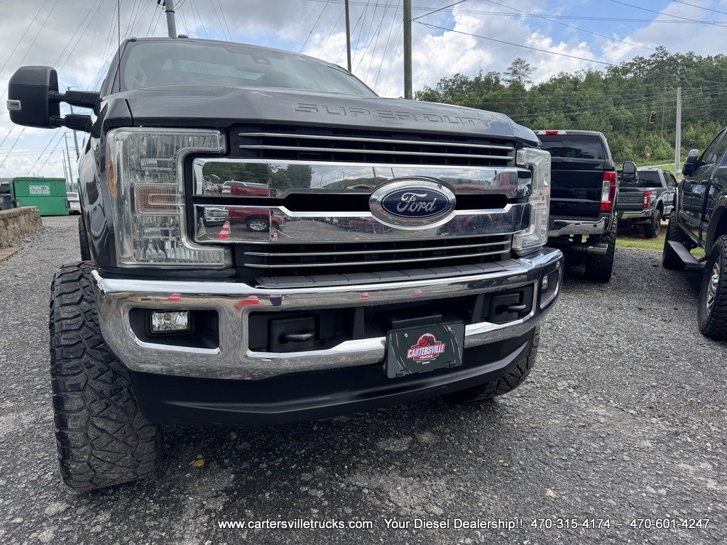 Used 2017 Ford F250 Lariat w/ Lariat Ultimate Package AWD/4WD image 16