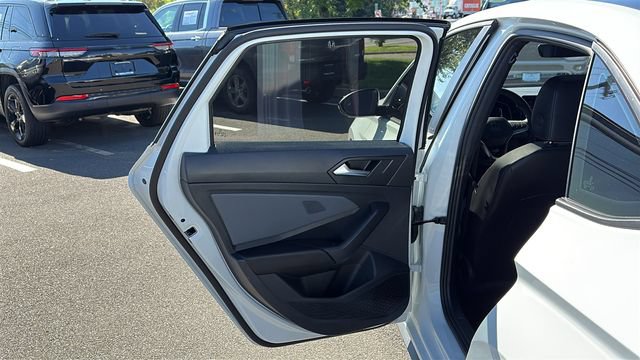 Used 2026 Volkswagen Jetta GLI Autobahn FWD image 22