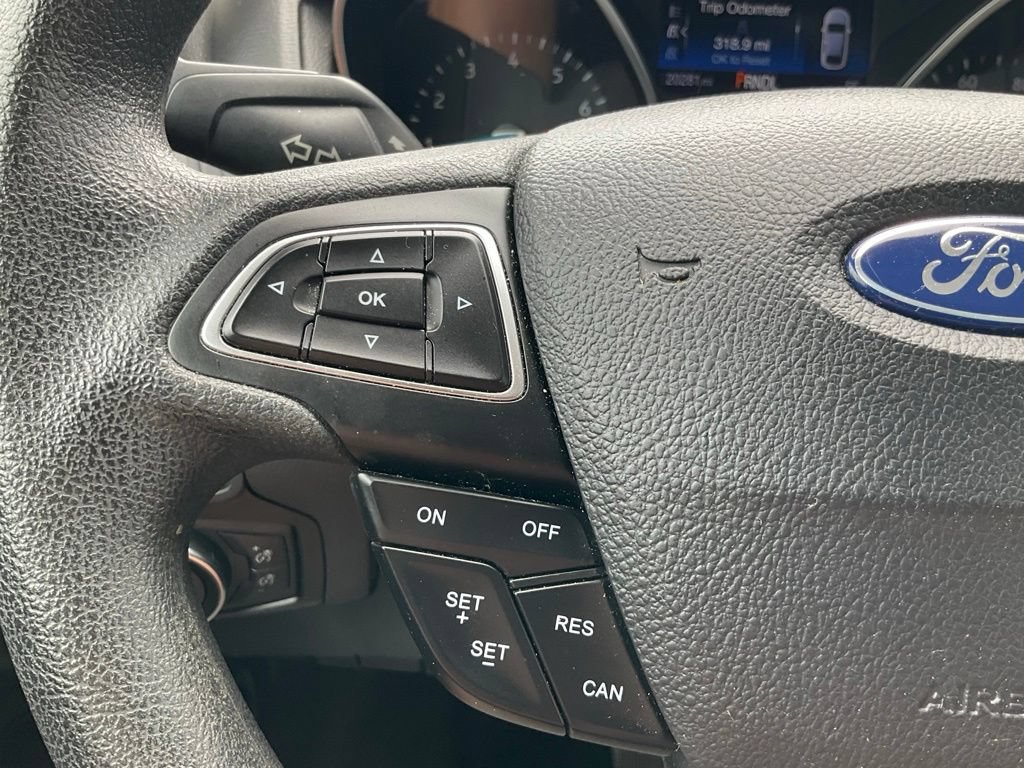 Certified 2017 Ford Focus SE FWD image 5