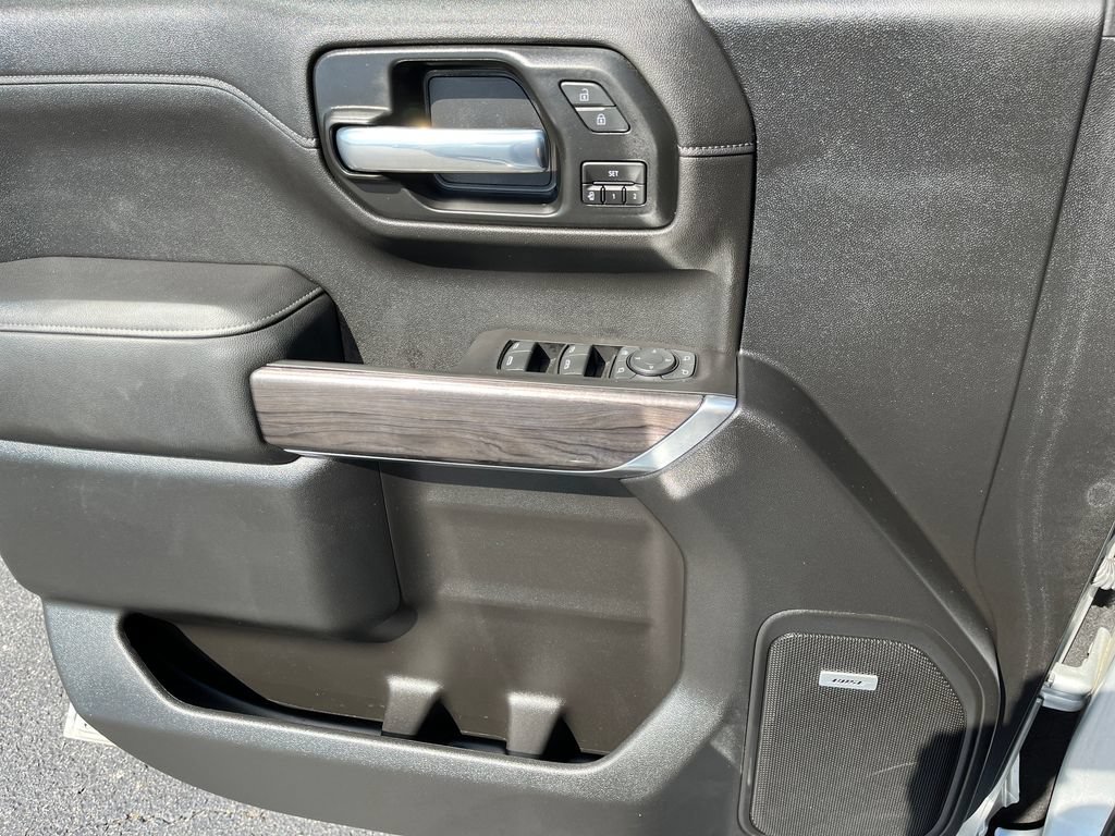 Used 2021 Chevrolet Silverado 1500 LTZ AWD/4WD image 24