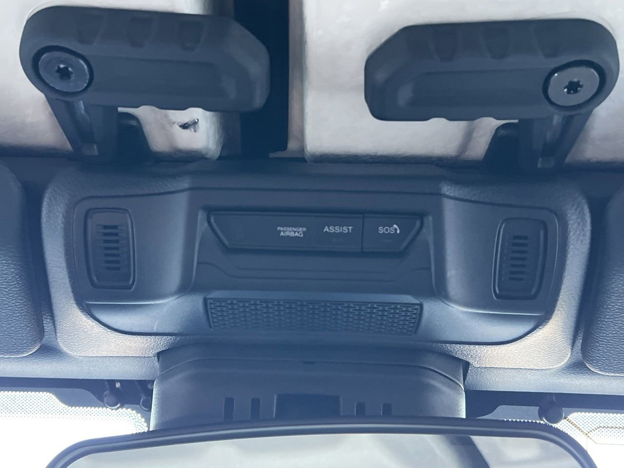New 2026 Jeep Gladiator Sport AWD/4WD image 13