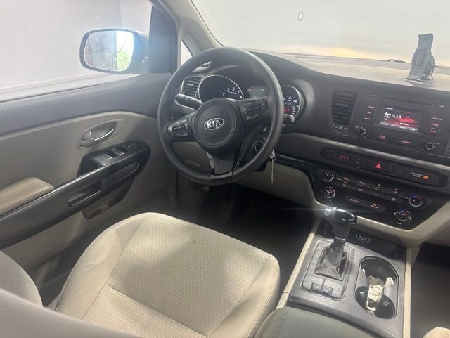 Used 2016 Kia Sedona LX w/ LX Convenience Package FWD image 21