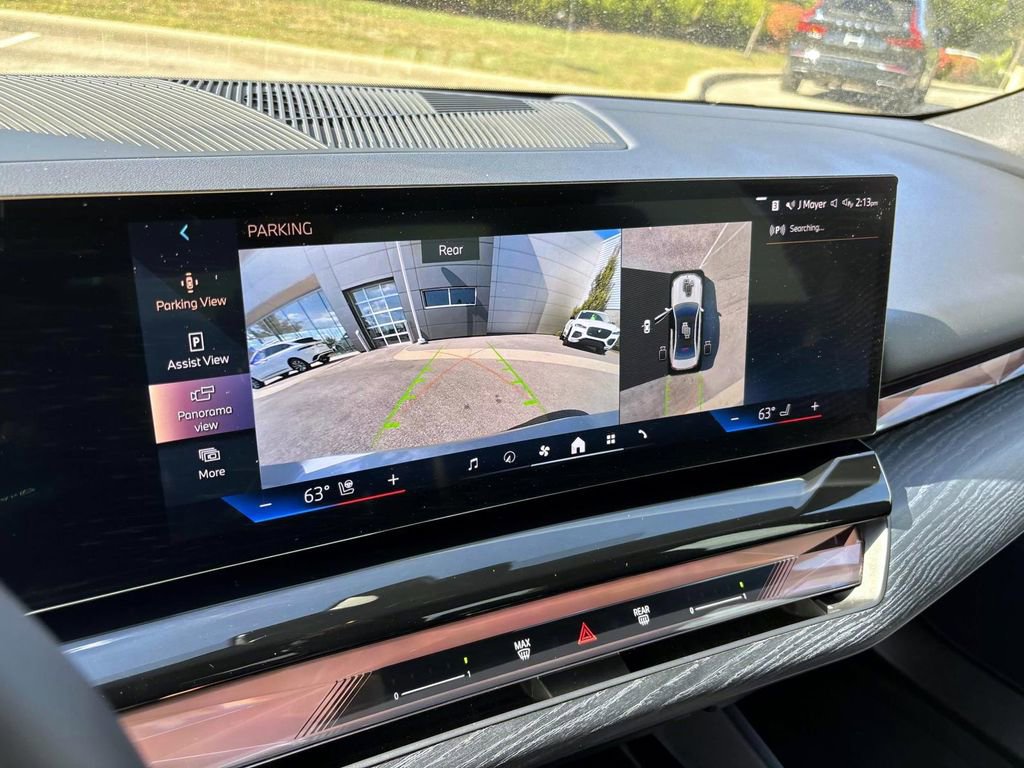 Certified 2025 BMW 540i xDrive image 22