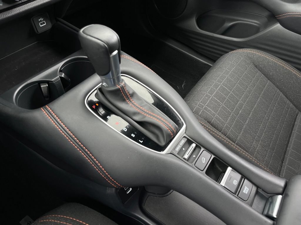 Certified 2025 Honda HR-V Sport image 19