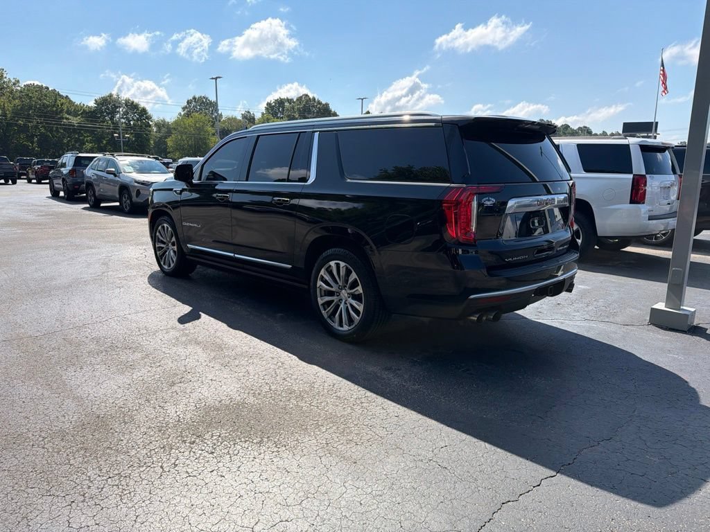 Used 2021 GMC Yukon XL Denali w/ Denali Ultimate Package AWD/4WD image 5