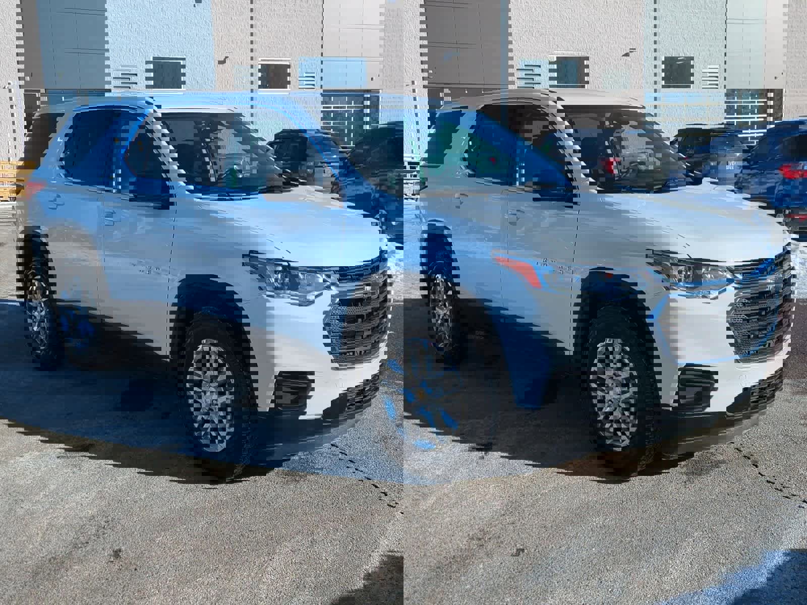 Used 2018 Chevrolet Traverse LS image 2