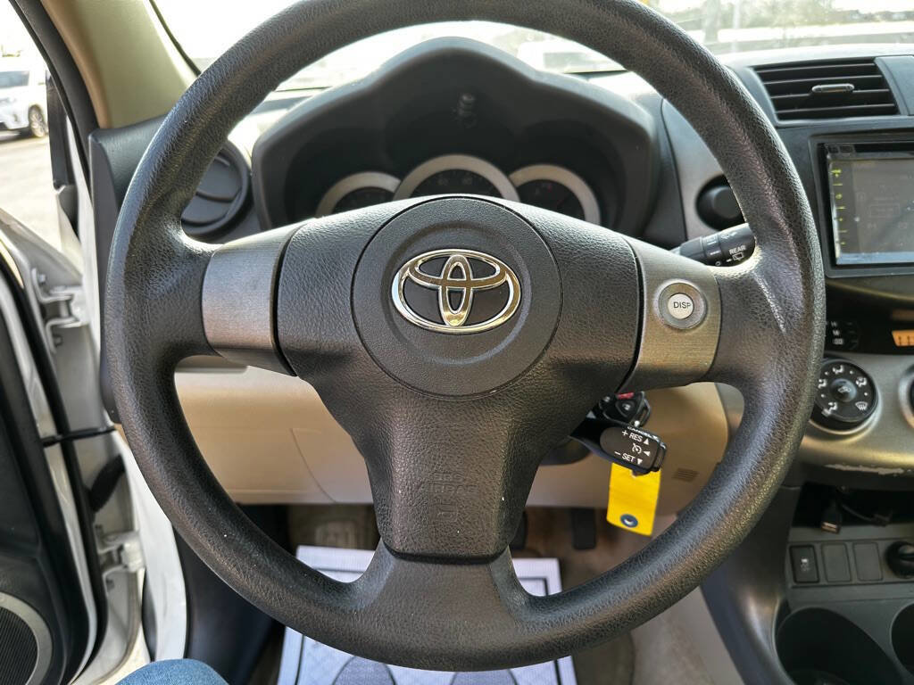 Used 2011 Toyota RAV4 2WD image 13