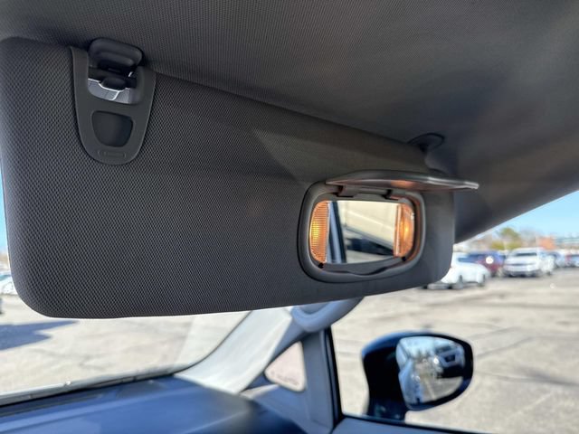Used 2024 Chrysler Pacifica Touring-L FWD image 25