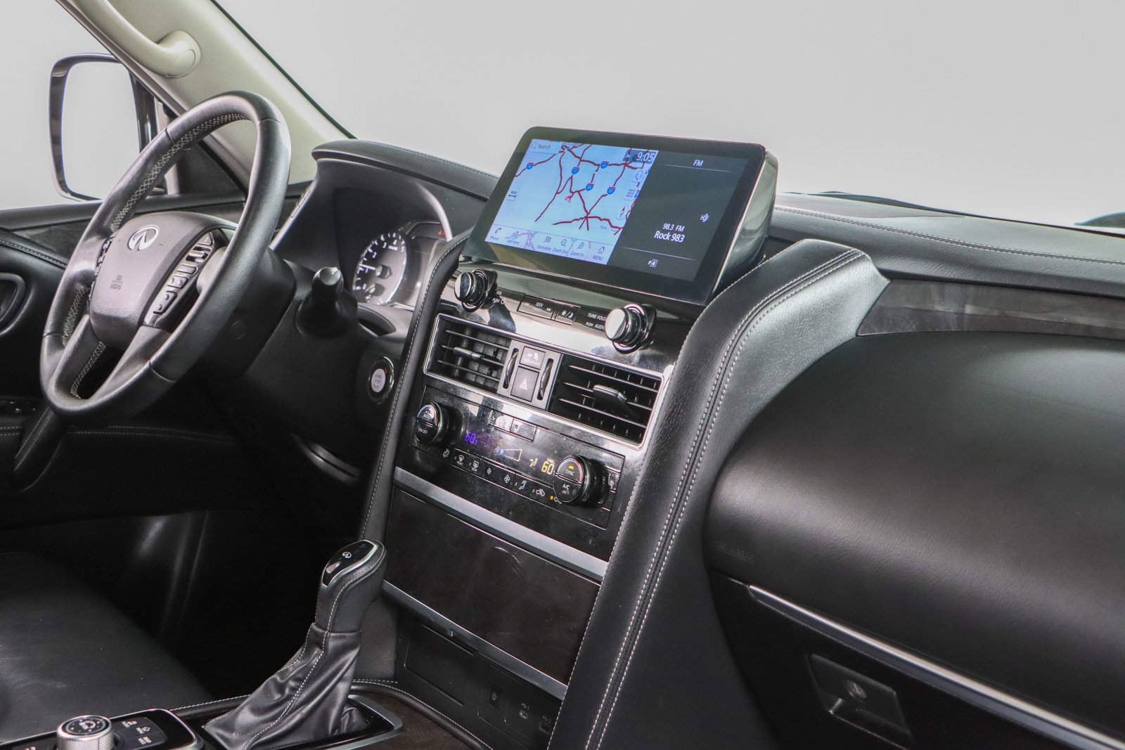 Used 2023 INFINITI QX80 Luxe w/ Cargo Package image 29