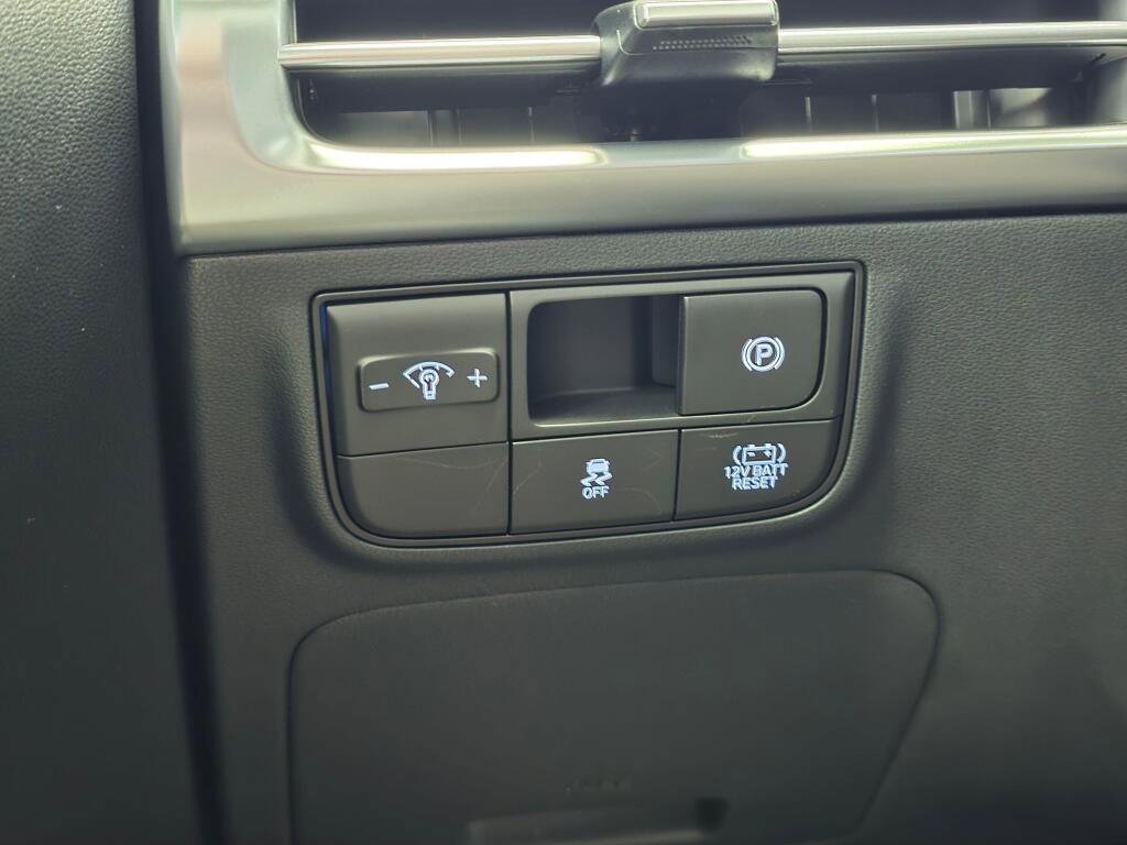 New 2026 Hyundai Tucson Blue SE w/ Tow & Go Package image 25