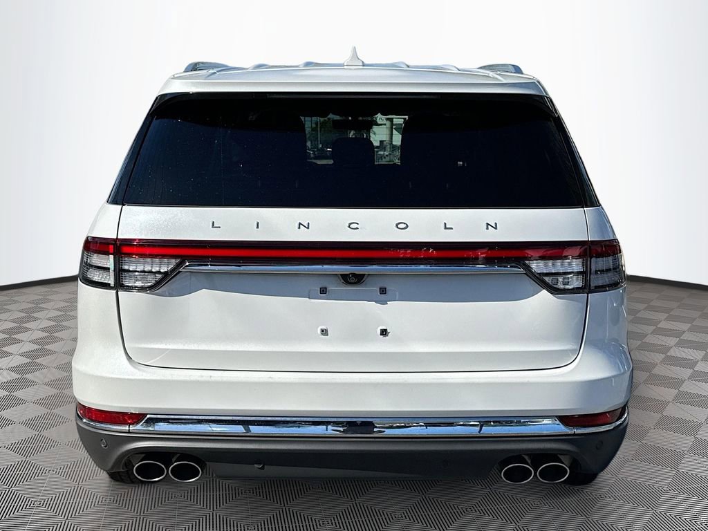 Used 2023 Lincoln Aviator 2WD image 7