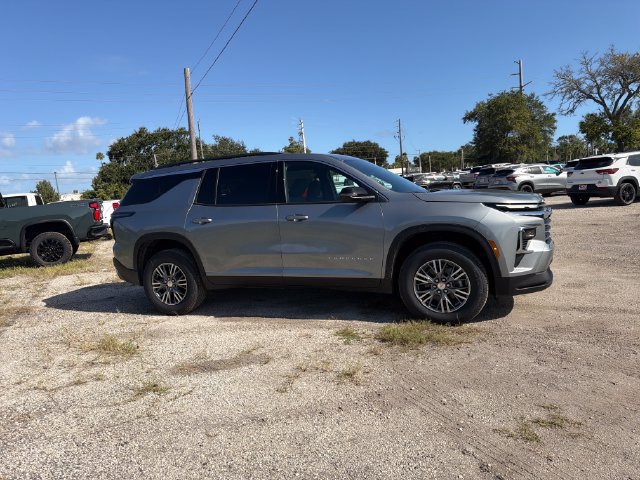 New 2027 Chevrolet Traverse LT w/ Driver Confidence Package FWD image 14