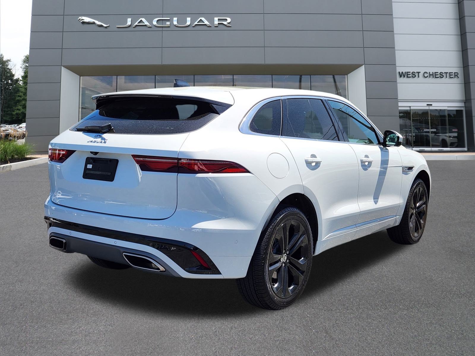 Certified 2024 Jaguar F-PACE R-Dynamic S AWD/4WD image 4