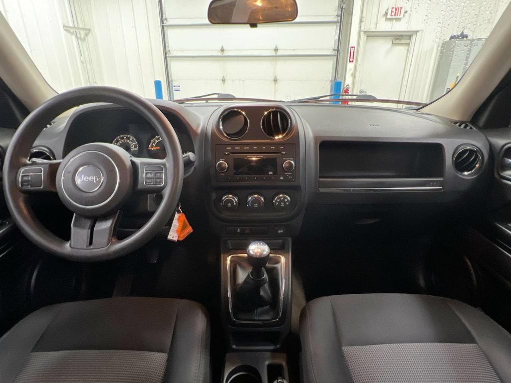 Used 2014 Jeep Patriot Sport w/ Power Value Group AWD/4WD image 10
