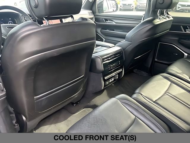 Used 2023 Jeep Wagoneer L Series II AWD/4WD image 20