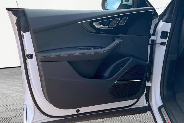 New 2026 Audi Q8 Premium Plus AWD/4WD image 18