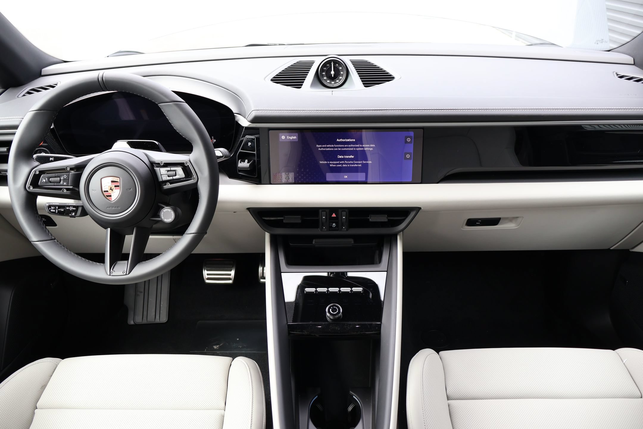 New 2026 Porsche Macan 4S Electric AWD/4WD image 21