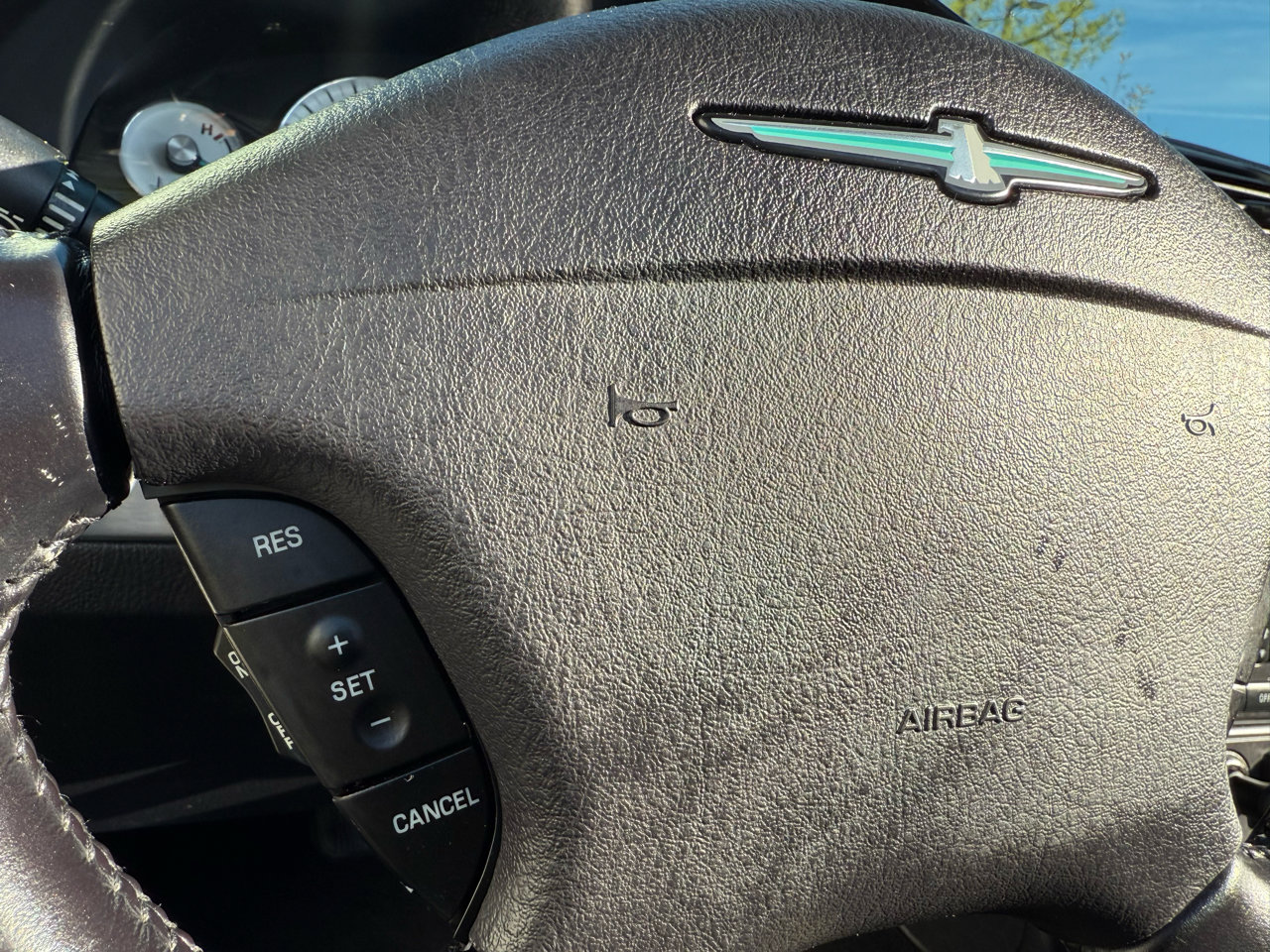 Used 2003 Ford Thunderbird image 37