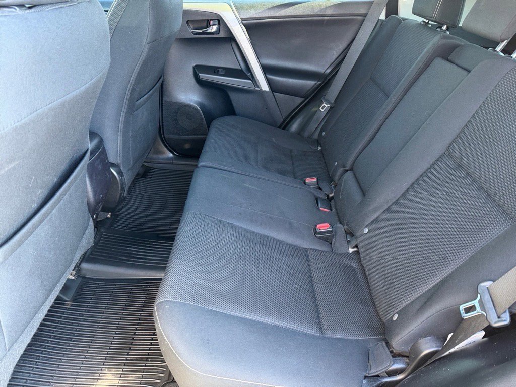 Used 2016 Toyota RAV4 XLE image 11