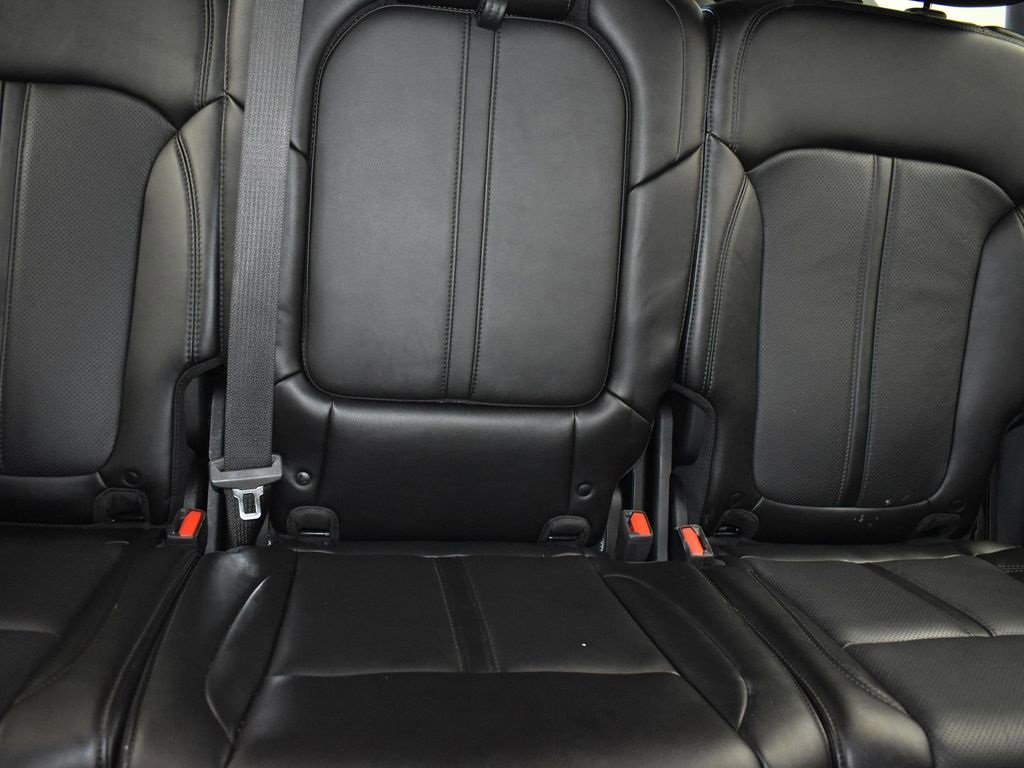 Used 2024 Jeep Wagoneer L Series II w/ Flexible Seating Group image 28