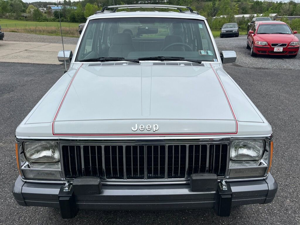 Used 1991 Jeep Cherokee Laredo AWD/4WD image 9