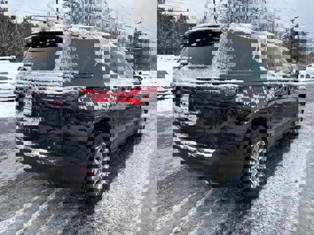 Used 2023 Chevrolet Traverse LT w/ LPO, Floor Liner Package image 7