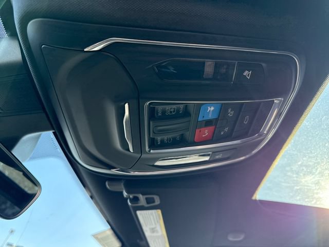 New 2026 Jeep Grand Cherokee Altitude AWD/4WD image 25