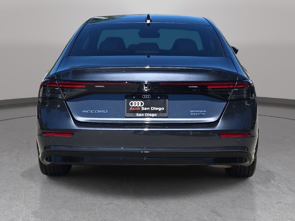 Used 2025 Honda Accord Touring image 7