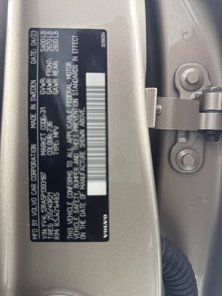 Used 2023 Volvo XC60 B5 Ultimate w/ Climate Package AWD/4WD image 20