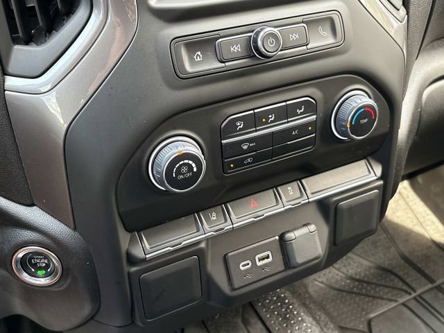 Used 2024 Chevrolet Silverado 3500 W/T image 31