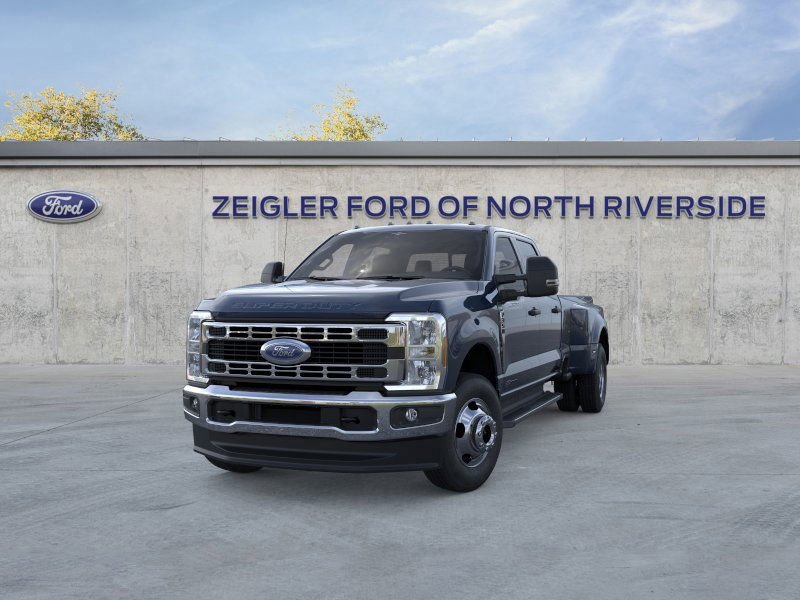 New 2025 Ford F350 XLT image 2