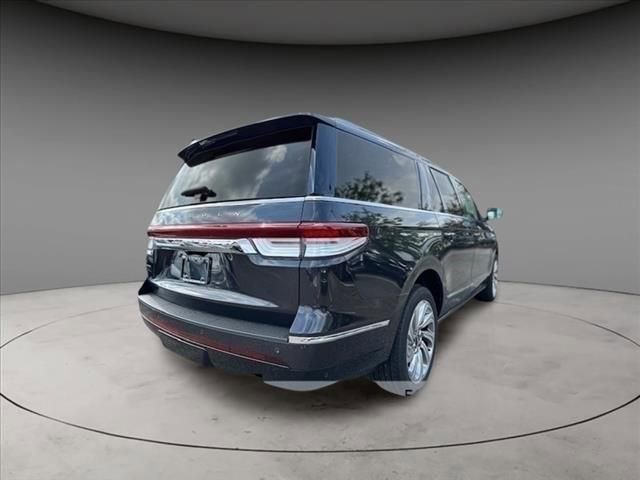 New 2024 Lincoln Navigator L Reserve AWD/4WD image 5