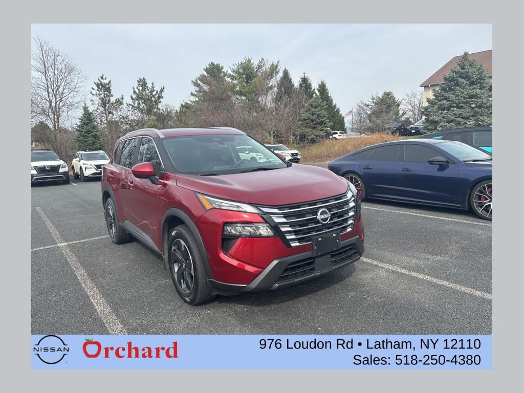 Used 2024 Nissan Rogue SV w/ SV Premium Package image 1