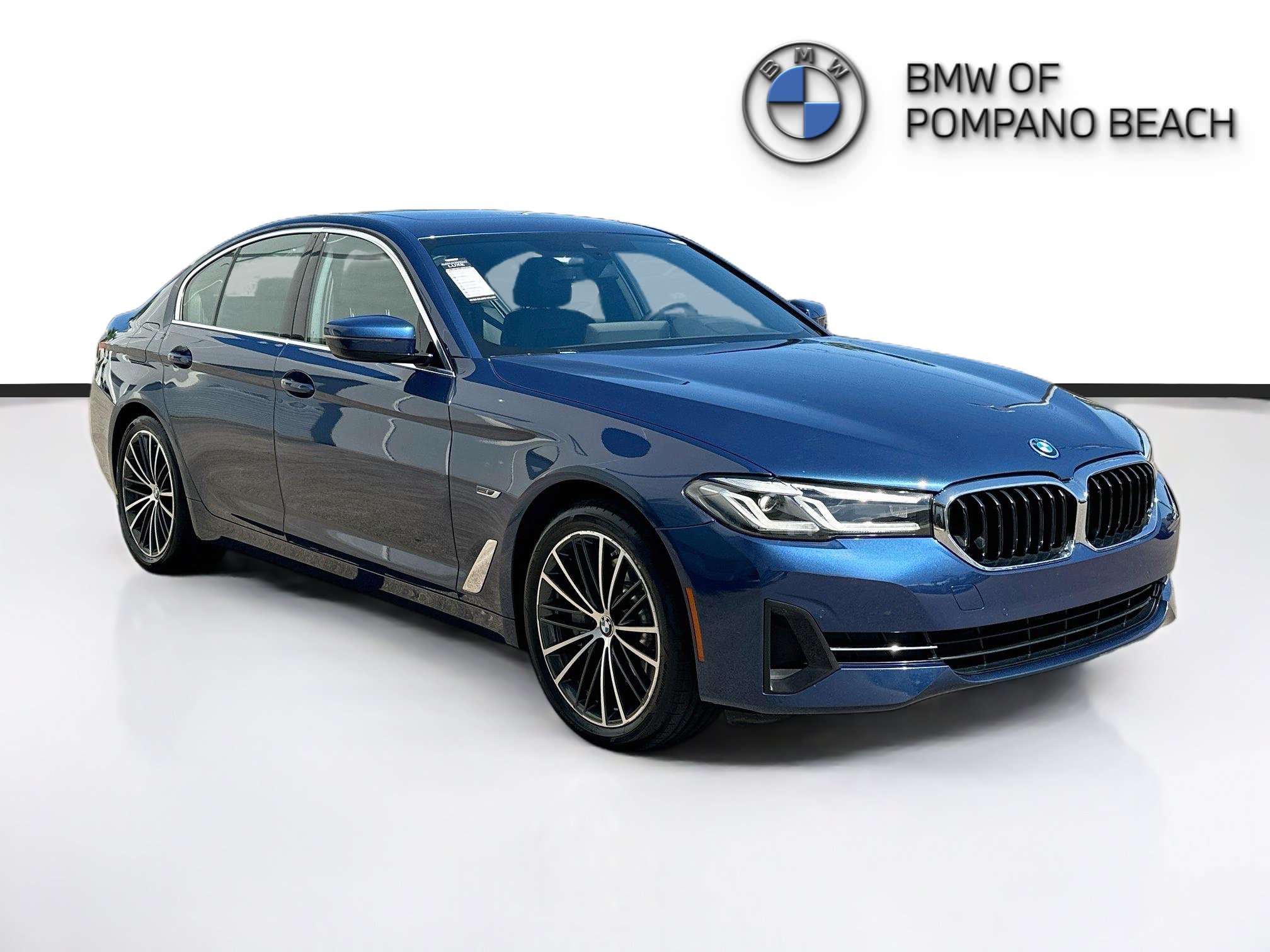 Certified 2023 BMW 530e xDrive w/ Premium Package