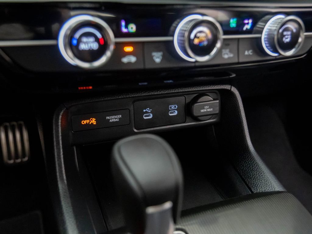 Certified 2025 Honda Civic Sport image 23