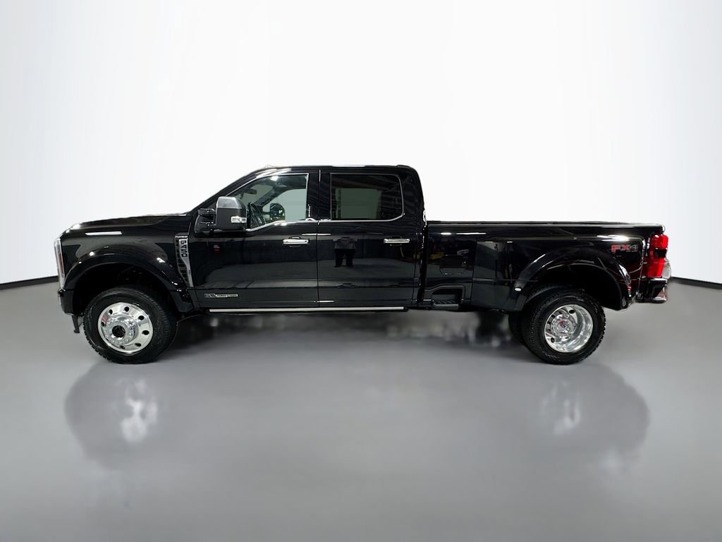 Used 2024 Ford F450 Platinum w/ FX4 Off-Road Package image 10
