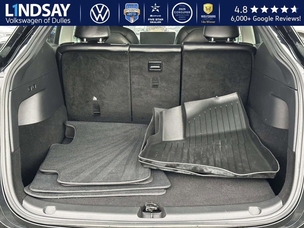 Used 2021 Tesla Model Y Long Range image 15