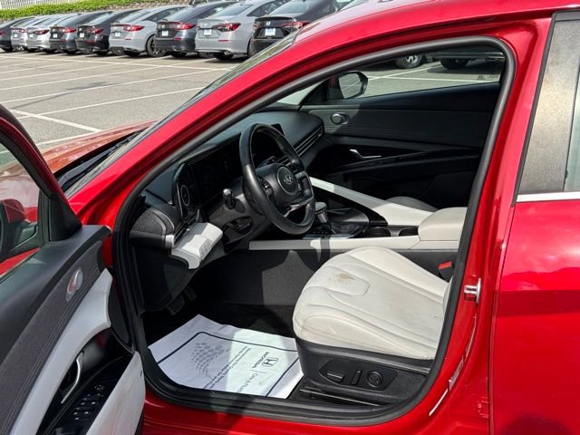 Used 2021 Hyundai Elantra Limited w/ Cargo Package FWD image 14