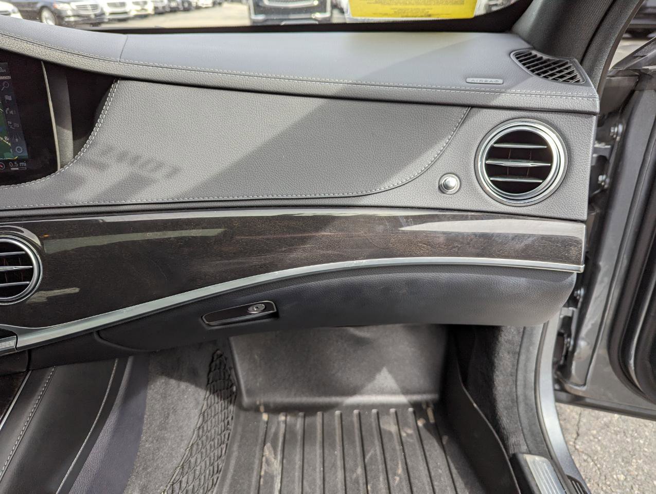 Used 2019 Mercedes-Benz S 560 4MATIC Sedan image 34