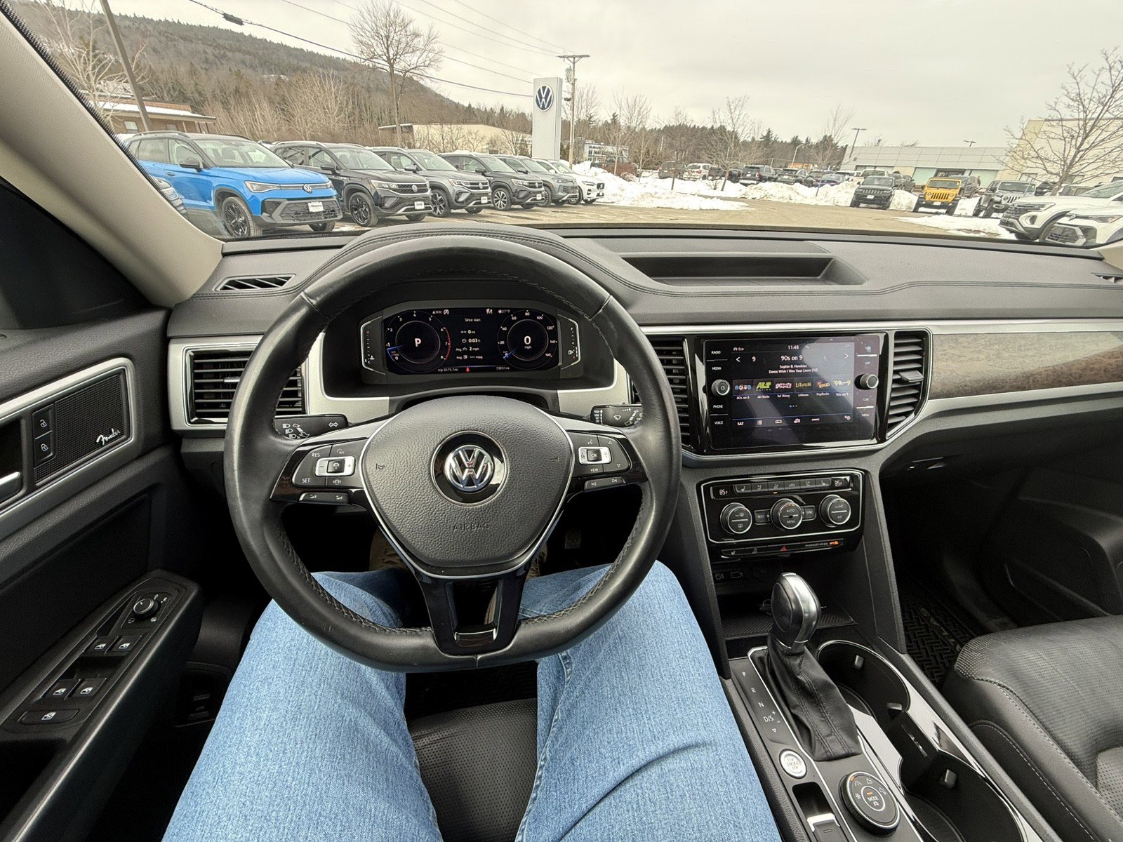 Used 2019 Volkswagen Atlas SEL Premium AWD/4WD image 12