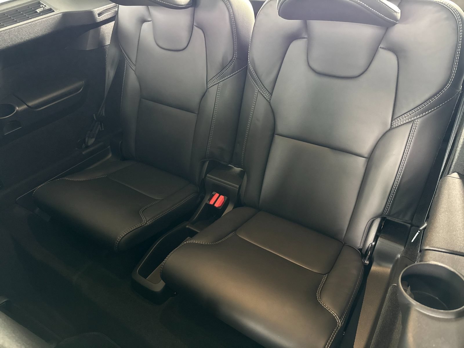Certified 2024 Volvo XC90 T8 Ultimate w/ Lounge Package AWD/4WD image 19