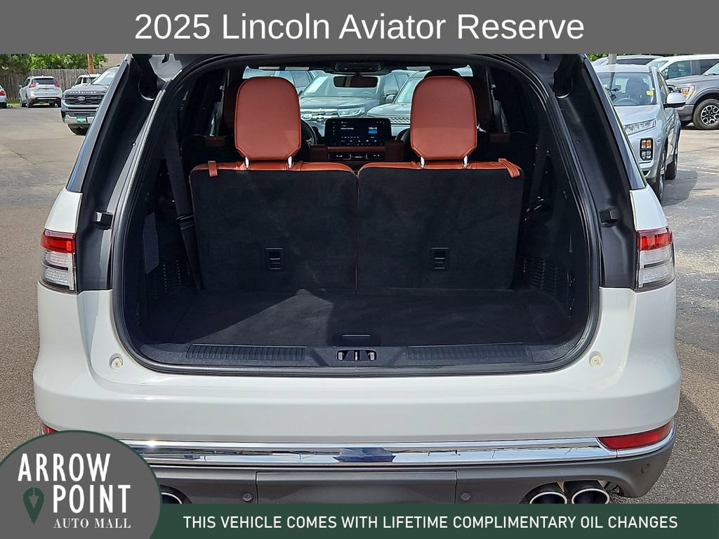 Used 2025 Lincoln Aviator Reserve w/ Luxury Package AWD/4WD image 17