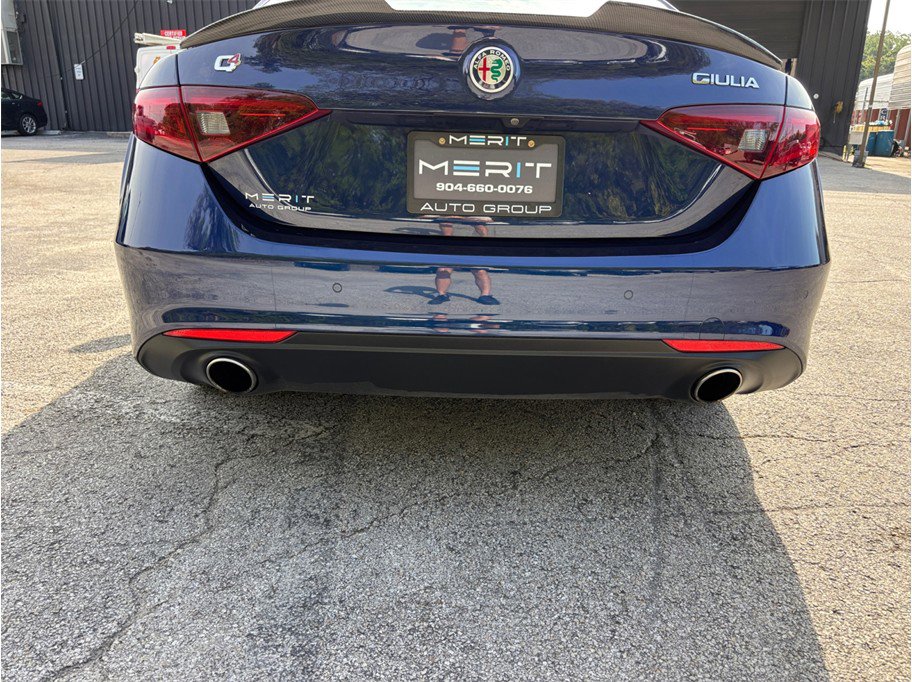 Used 2020 Alfa Romeo Giulia Ti w/ Active Blind Spot Package AWD/4WD image 15