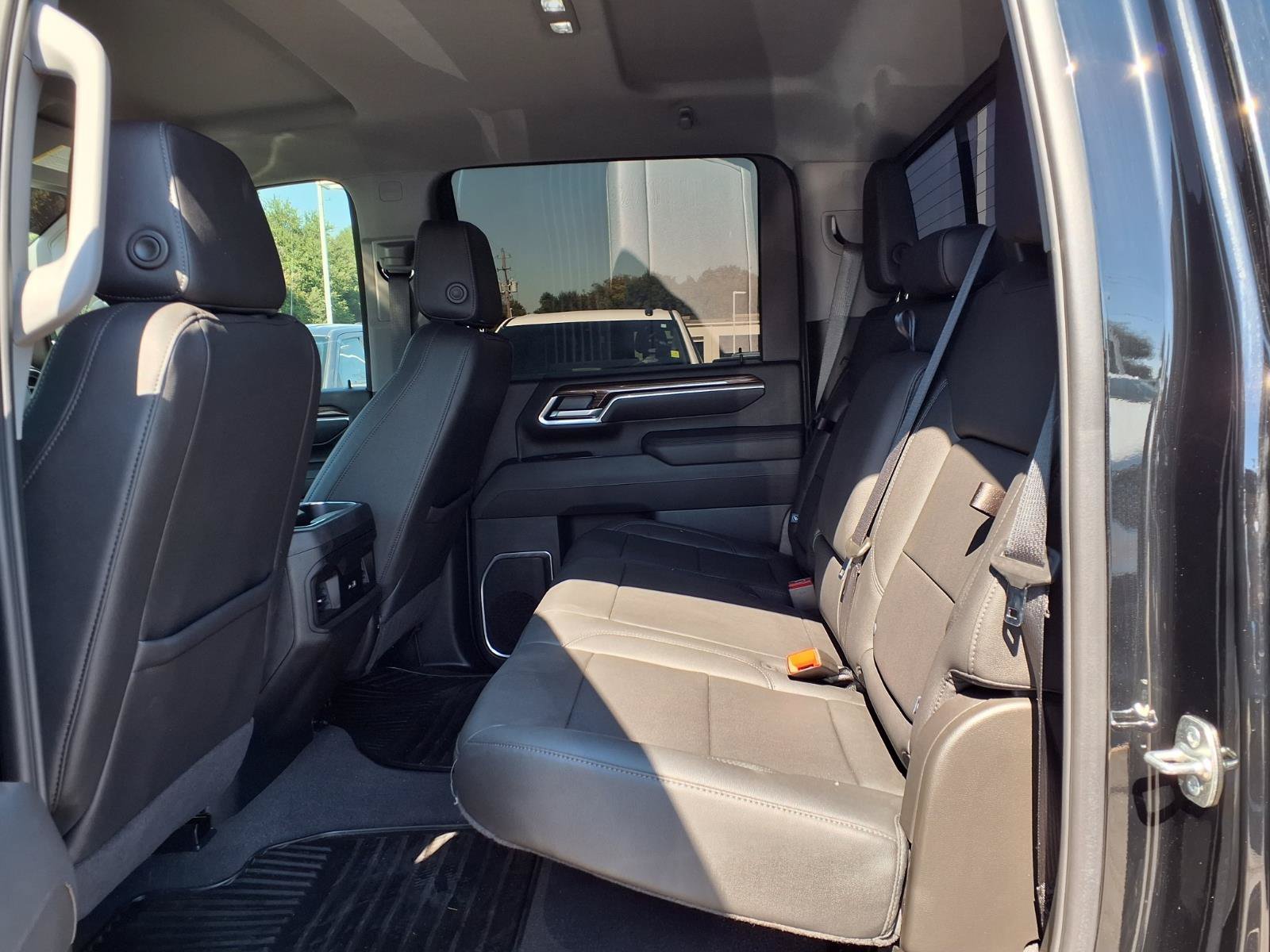 Used 2025 Chevrolet Silverado 2500 LT w/ Trail Boss Package AWD/4WD image 18