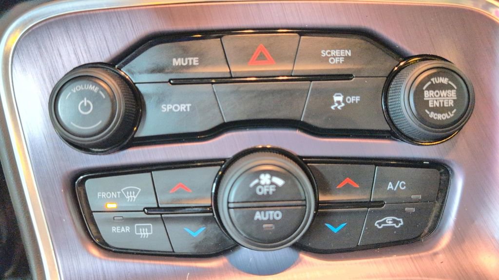 Used 2018 Dodge Challenger R/T w/ Blacktop Package RWD image 15